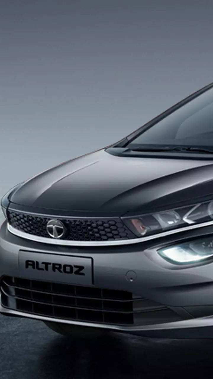 Tata Altroz cheapest car with a sunroof Cars under ₹10 lakh