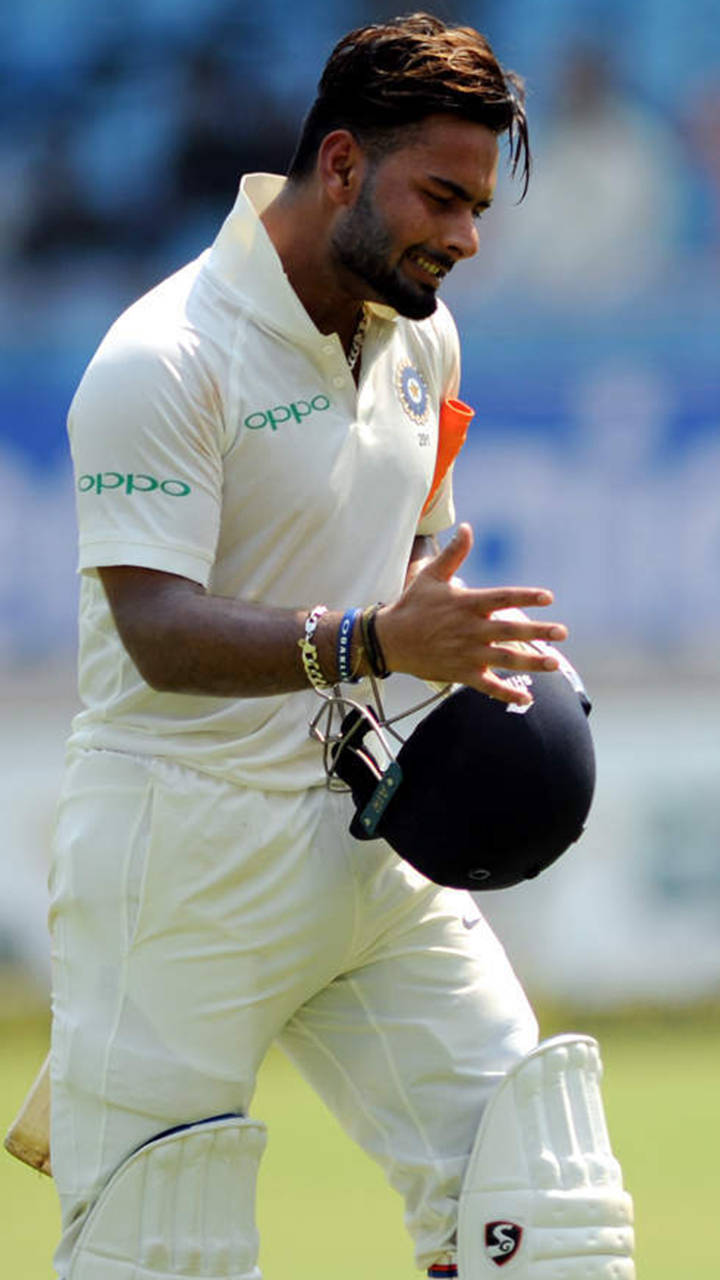 Rishabh Pant Beats Dhonis Record For The Fastest 1000 Test Runs By Any Indian Wicketkeeper 0049