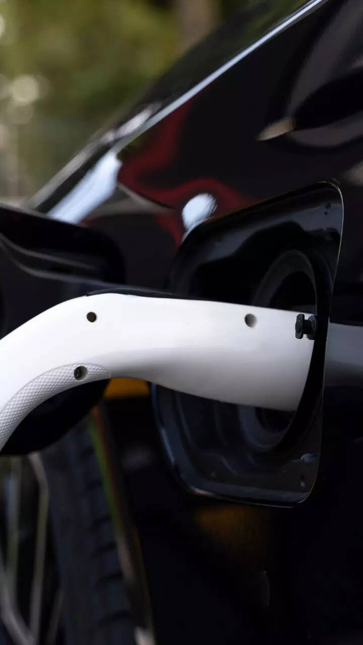 The first electric vehicle to the fastest electric car interesting