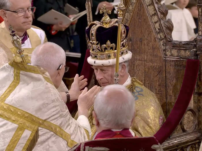 The Archbishop of Canterbury appeared to check the crown was on Charles