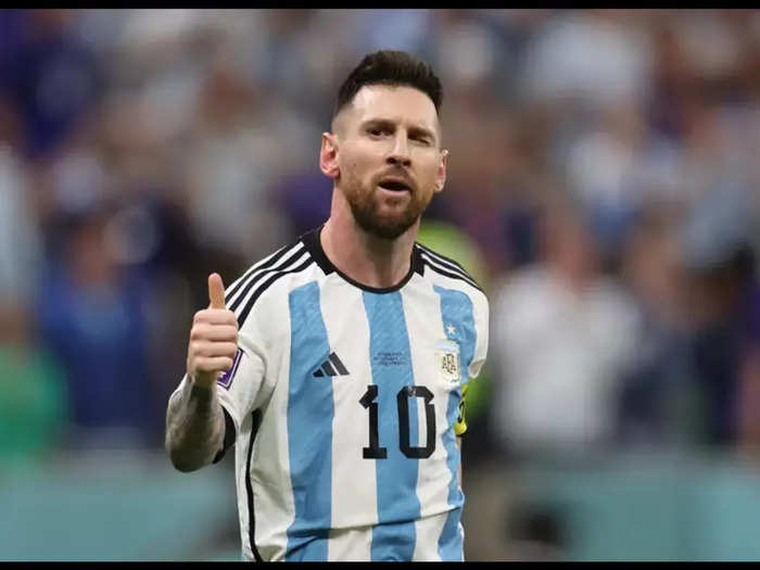 #2 Lionell Messi