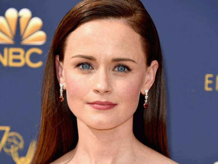 At the 2018 Emmys, Bledel kept her hair off of her face.