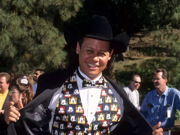 Neal McCoy made a bold choice in wearing a Mickey Mouse vest in 1997