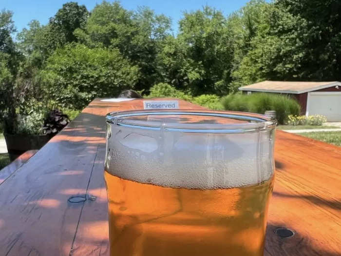 CONNECTICUT: Fox Farm Brewery in Salem