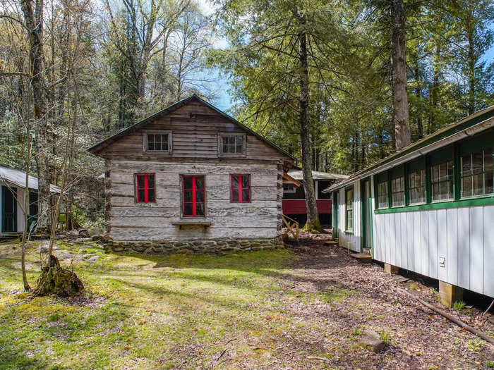 The oldest cabin in town was built in 1830 and then moved in 1932 to serve as a guest house in the resort community, according to NPS on-site information.