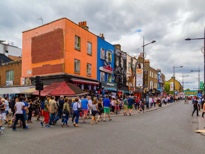 Visitors splurge to stay in the center of London, but public transportation makes it easy to get around the city regardless of where they stay.