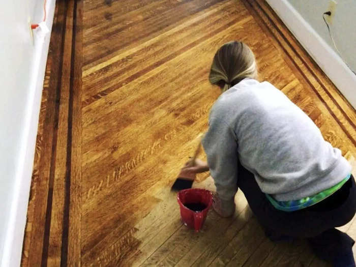 After the whole fiasco with the hallway floors, the couple decided to take matters into their own hands and rented a floor sander from Home Depot.