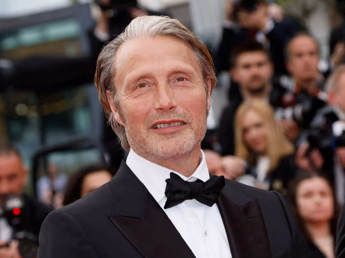 Mads Mikkelsen looked dapper than ever on the carpet.