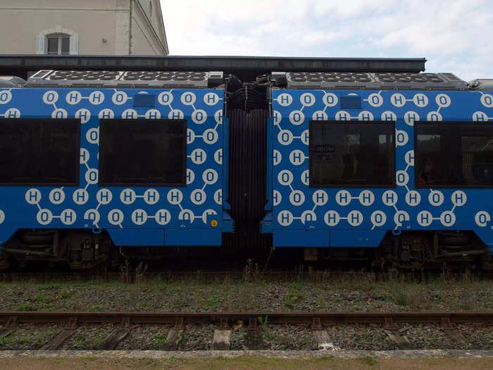 Running on hydrogen, the train