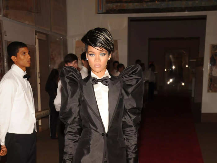 Rihanna wore a puffy-sleeved suit to the Met Gala in 2009.