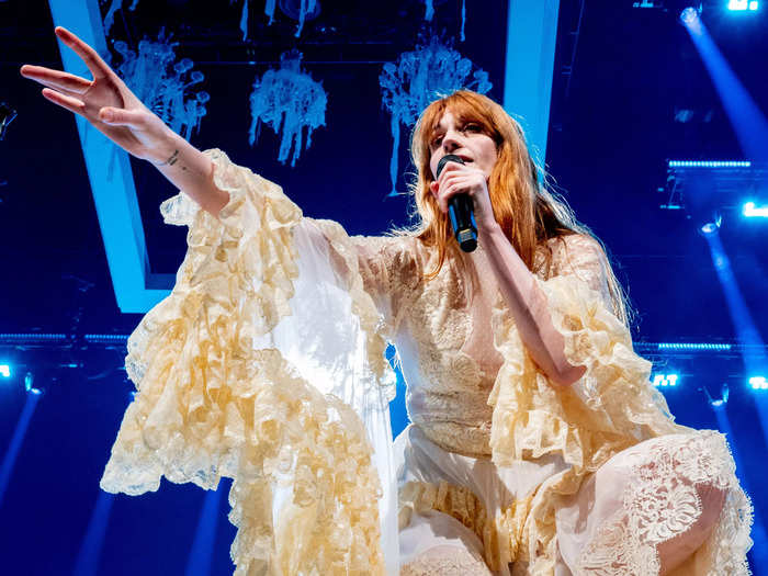 Florence Welch said in February 2010 that she developed her onstage aesthetic by finding unique pieces at thrift stores.