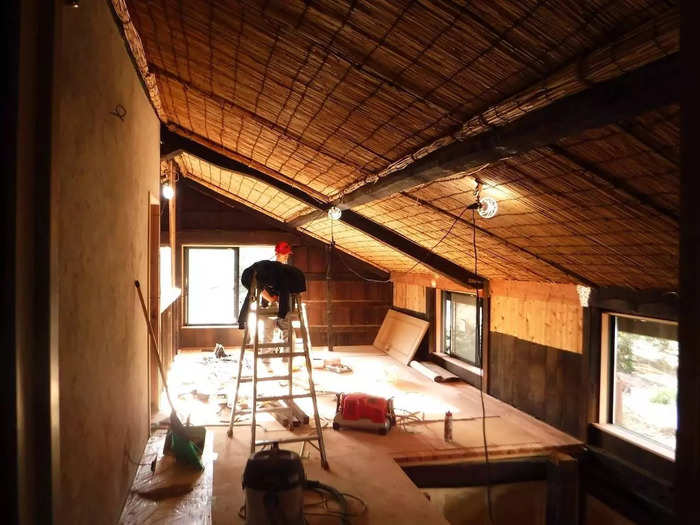 The Nagys used 150 recycled tatami mats as insulation in the walls and employed a traditional technique of using charred wood as siding on the house.