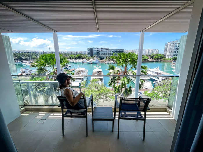 The next morning, I was greeted with a gorgeous view of the marina, complete with million-dollar yachts and the bright, blue sea.