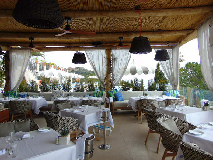 Later that day, I had lunch at Anciovi, the outdoor, poolside restaurant that was also featured in the show.