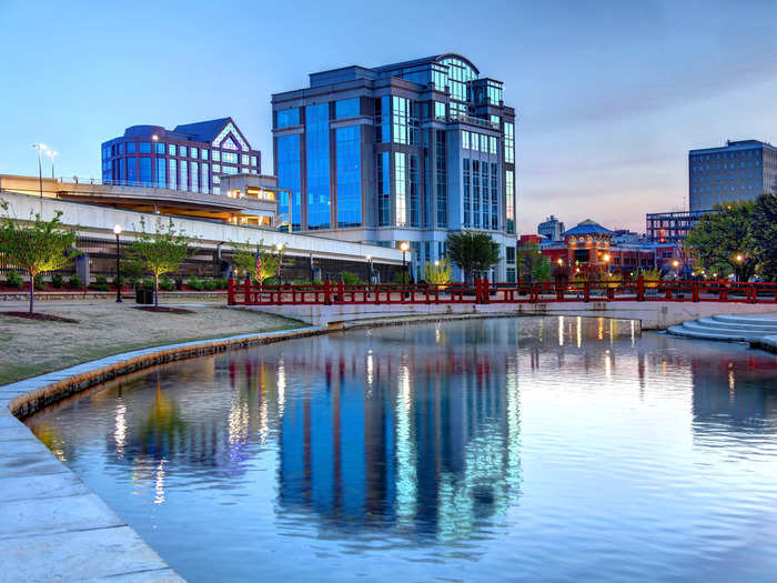 4.Huntsville, Alabama