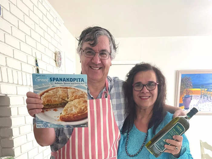 So when I saw that Garten had a new Greek orzo salad recipe, I knew my Greek parents had to try it.