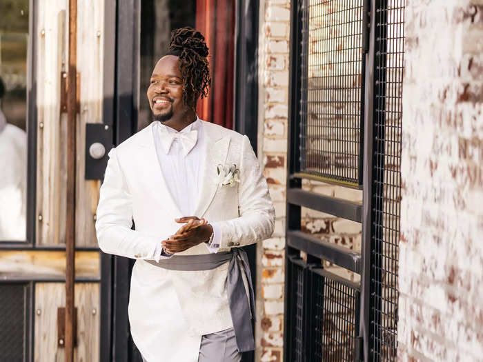 Miles wore an asymmetrical tuxedo to the wedding.