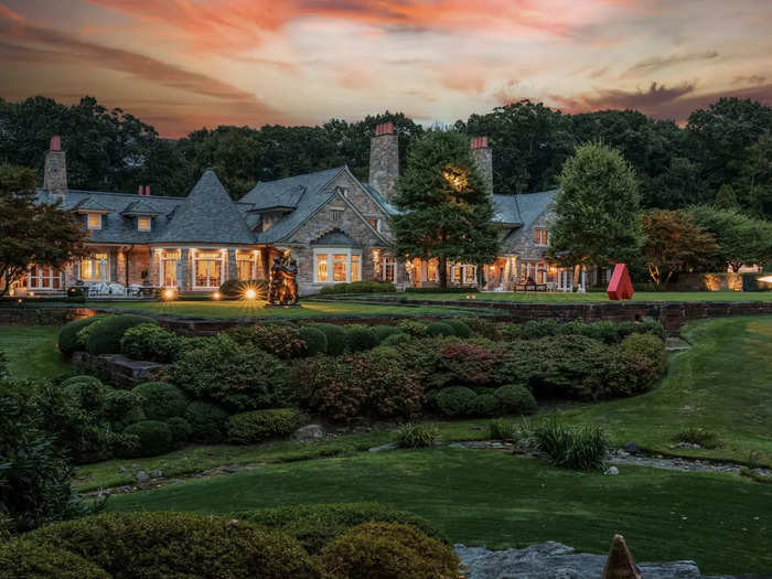 The expansive 1 Dupont Court is a $33.5 million home in the village of Brookville on Long Island, the second-most affluent place in the US.