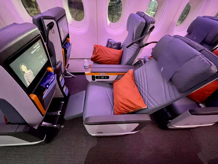 …as well as a 19.5-inch wide seat that comes with an adjustable headrest and 38 inches of legroom. The seat also had plenty of storage, a large TV, and power ports.