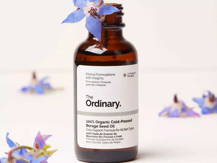 An organic face oil for dry skin