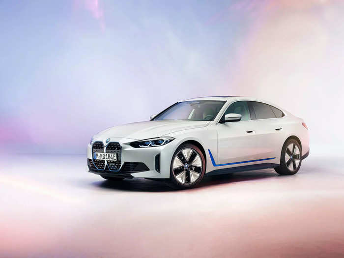 BMW i4