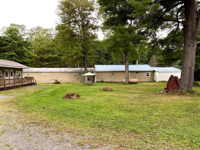 The outdoor area of an old motel lodge