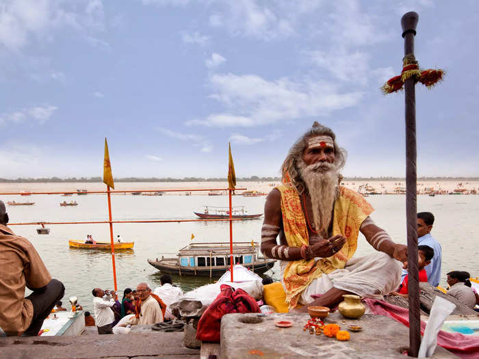 Hindu holy men are also a common sight.