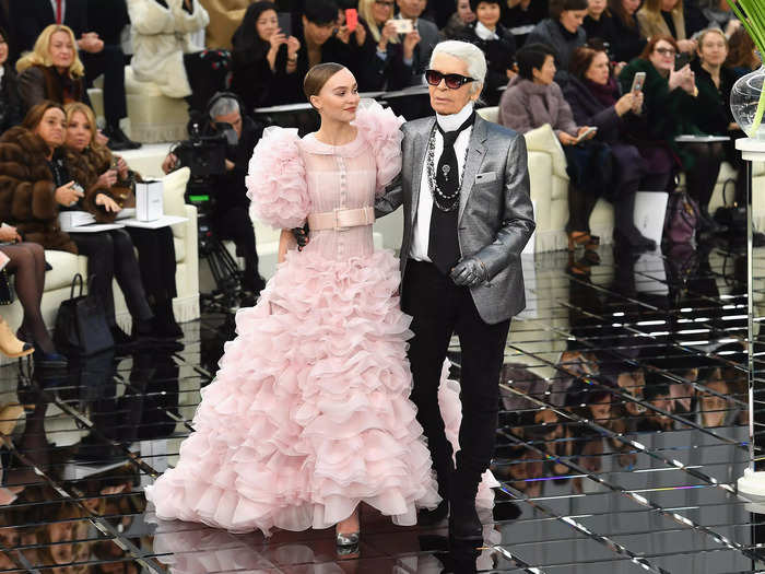 She became the youngest-ever face of Chanel at age 16 and had a close relationship with Chanel designer Karl Lagerfeld.