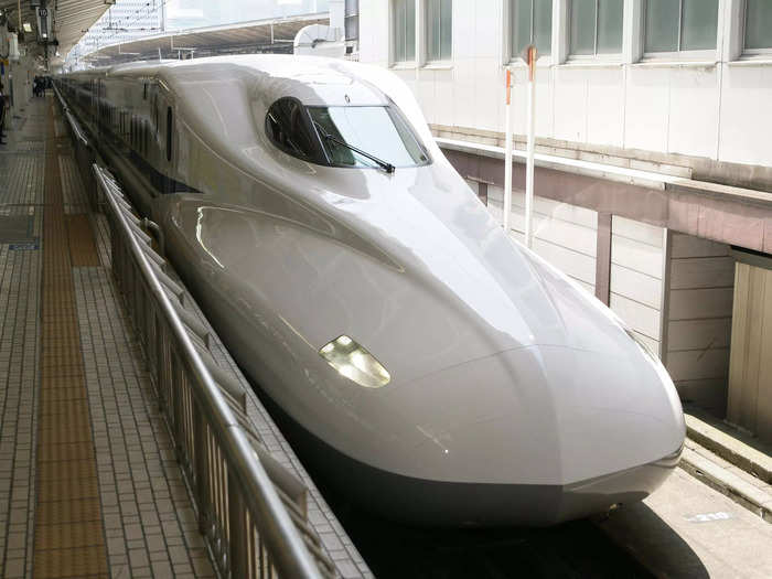 Private Texas Central Railway wants to connect Houston and Dallas/Fort Worth in less than 90 minutes at over 200 mph, using Japanese bullet trains.