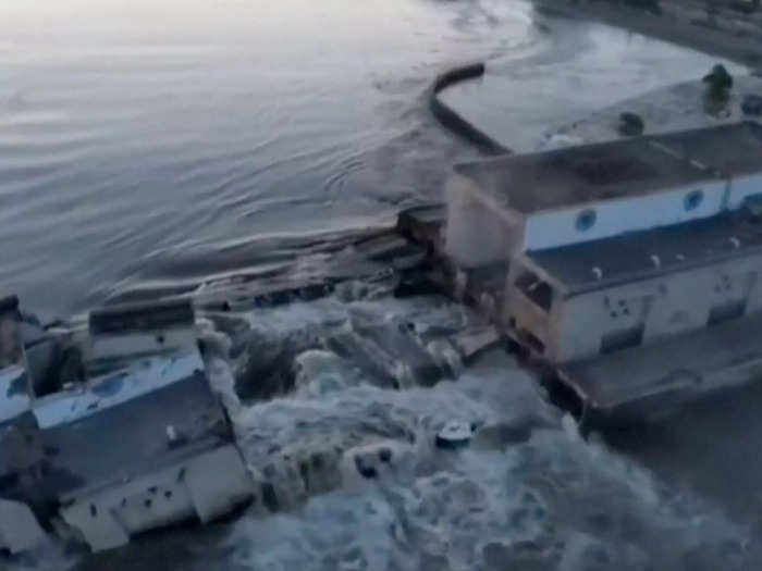 The water engulfed houses.