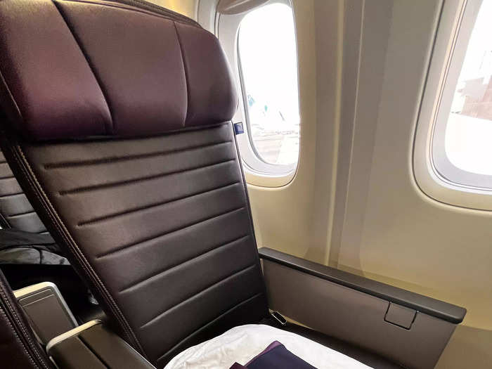 After boarding my flight to London, I was delighted to find that the premium plus seats are directly behind first class. Here