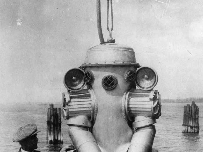 Throughout this period, individual diving suits were also being modified. Here