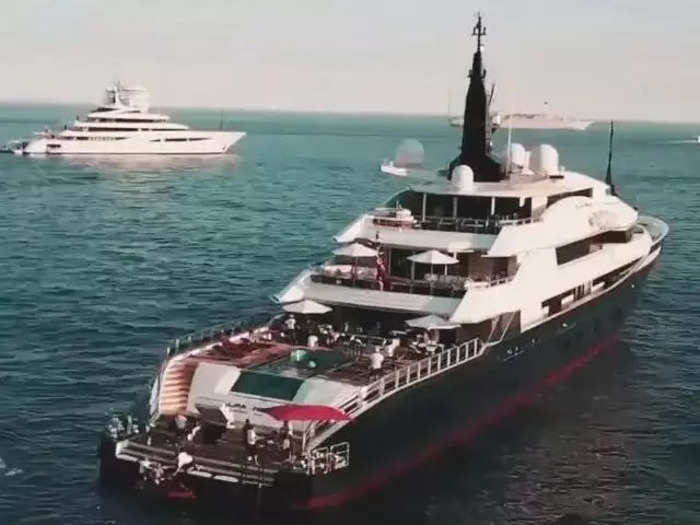In 2017, Hamilton shared a video of himself partying in Monaco aboard the much larger 270-foot Alfa Nero yacht.