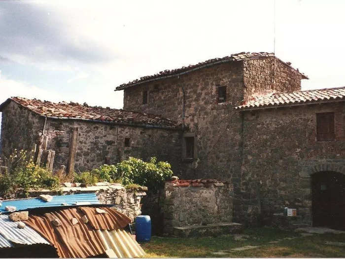 Tarrida and his wife Capdevila were heavily involved in the restoration process, although family and friends chipped in.