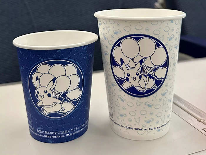 ...themed paper cups...