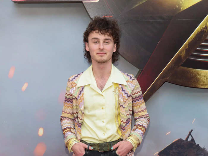 Another "It" star, Wyatt Oleff, pulled out his best 1970s-inspired look for the carpet.