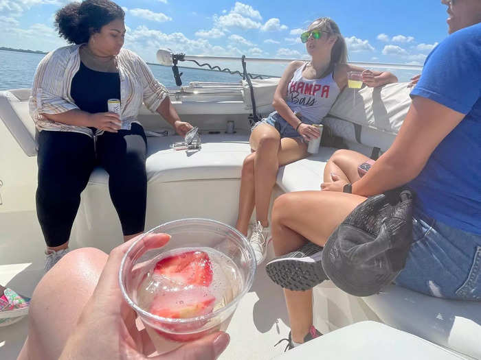 We brought our own food and drinks on the boat.