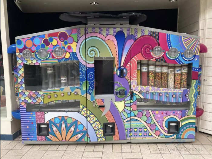 Up next is a colorful candy machine. One problem? Keys are not included. Still, bidding has swelled to $810 —maybe because vending machine operation has emerged as a popular side hustle.