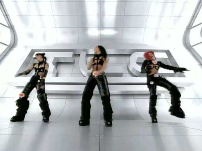 "No Scrubs" — TLC