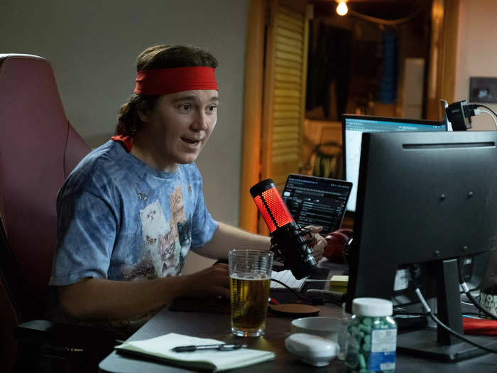 Paul Dano plays Keith Gill