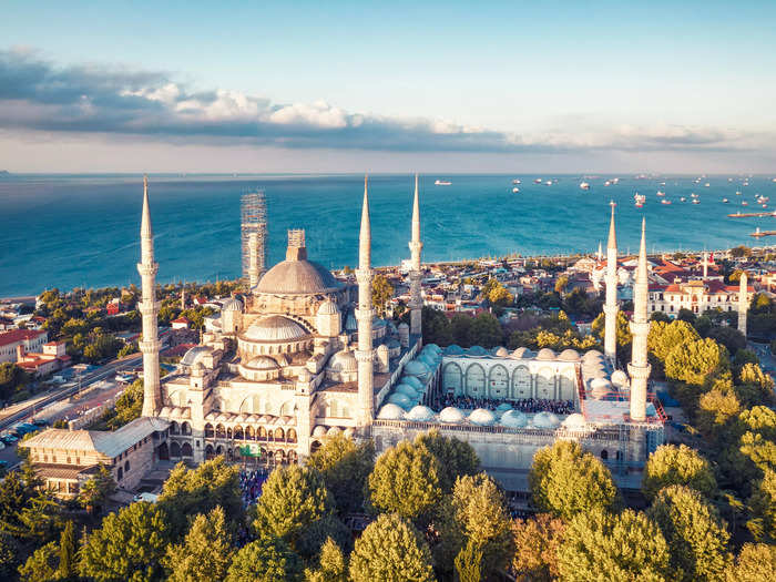 In a perfect schedule, my 15-hour layover in Istanbul would