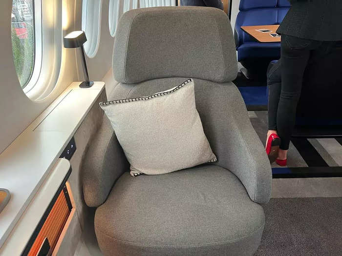 They were very comfortable and with a sleek modern design that looked unique compared to a typical plane seat.