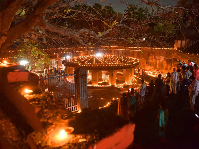 Pataleshwar Cave Temple