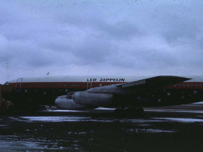 With the sleek finishes, Zeppelin slapped their band name across the fuselage and put the plane to good use, hosting parties and getting into plenty of shenanigans onboard.