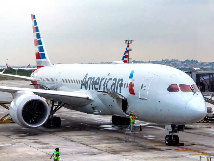 The 31 inches of pitch is on par for long-haul travel, with American Airlines offering the same on its Dreamliners