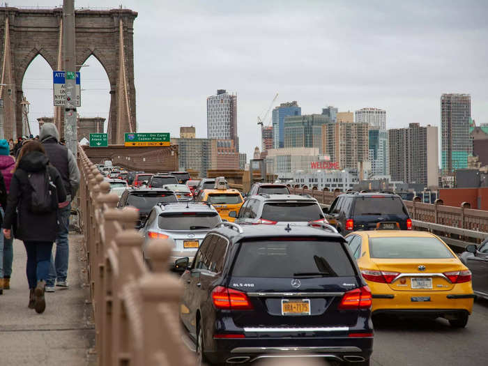 Two decades later, the bridge now carries over 118,000 cars between Manhattan and Brooklyn every day.