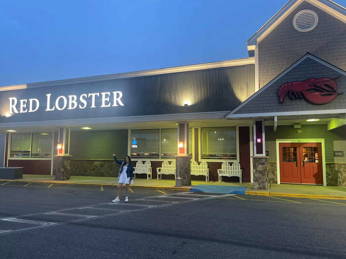 When I walked into Red Lobster, I was surprised at how uninviting it seemed.