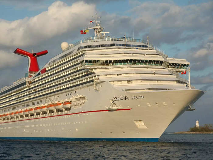 Carnival Cruises is another popular cruise line that offers closed-loop sailings.