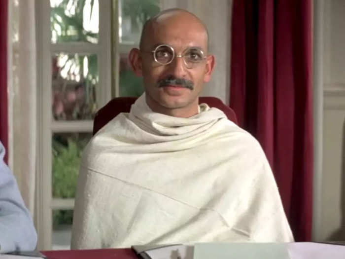 Ben Kingsley shaved his head and lost 20 pounds to play Gandhi.