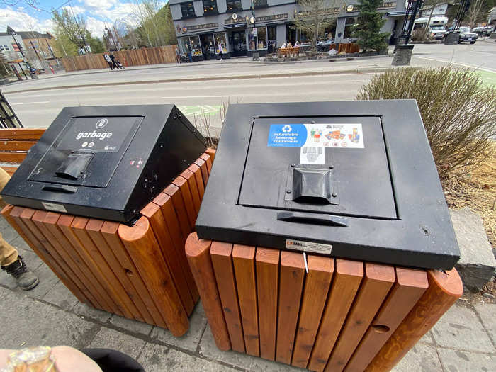 The town felt super clean and had plenty of garbage cans with mechanisms to prevent bears from getting inside. It took me a second to figure them out.